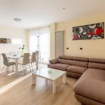 Casa Mia By Design * קוליקו